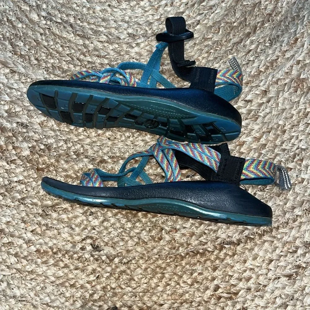 Chaco ZX/2 Classic Sport Rainbow Striped Two Strap Outdoor Hike size 3
